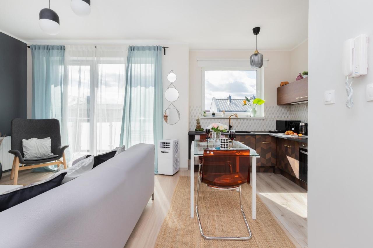 Przestronne 2 Oddzielne Sypialnie Caly Apartament W Spokojnej Dzielnicy Borkowo  ภายนอก รูปภาพ